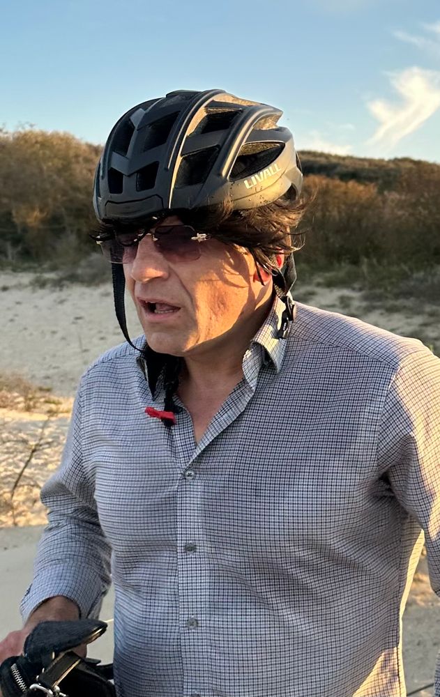 Close-up photos of the thief that stole my bicycle