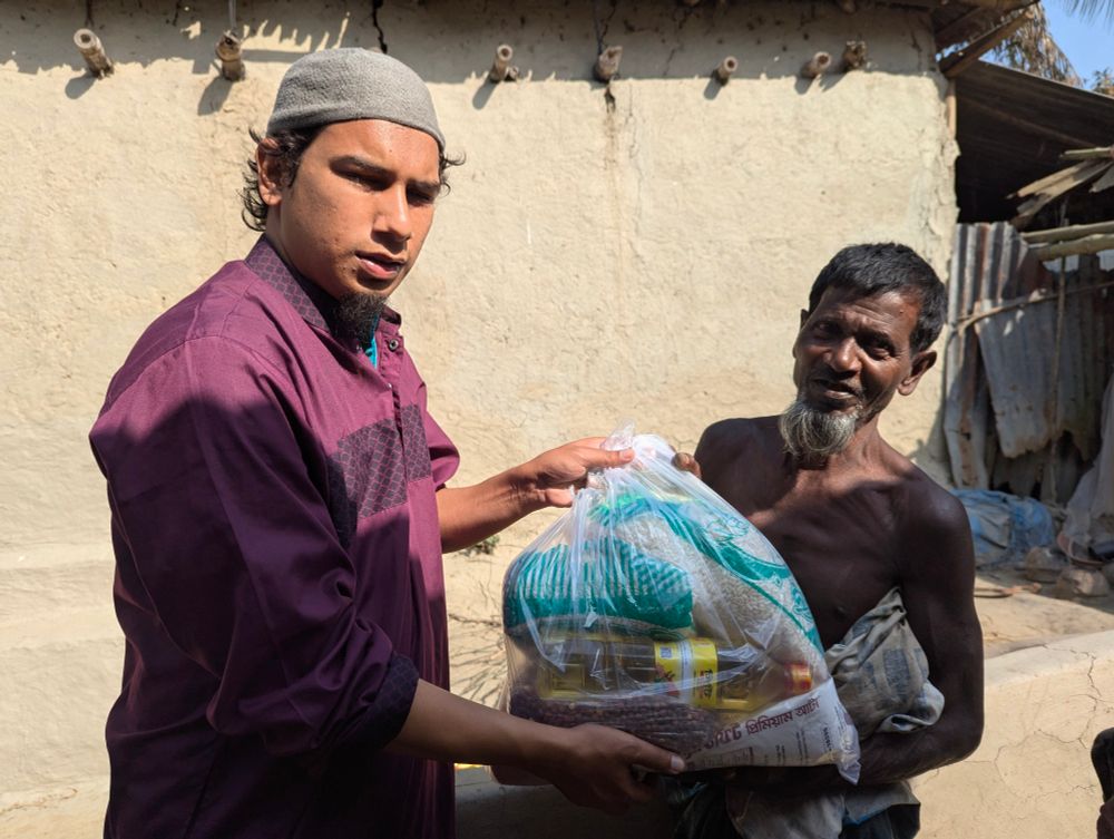 Donating a helpless man Hi, BlueSky Fam

We are Raising Funds for Helpless Families. We have planned to Help 10+ Helpless Families with Essential Food Items

We have designed some Packages. Each Package has all the Necessary Items to Survive for 1 Month

Please Donate WeDoCharity.com

#donation #fundraising #charity #fund