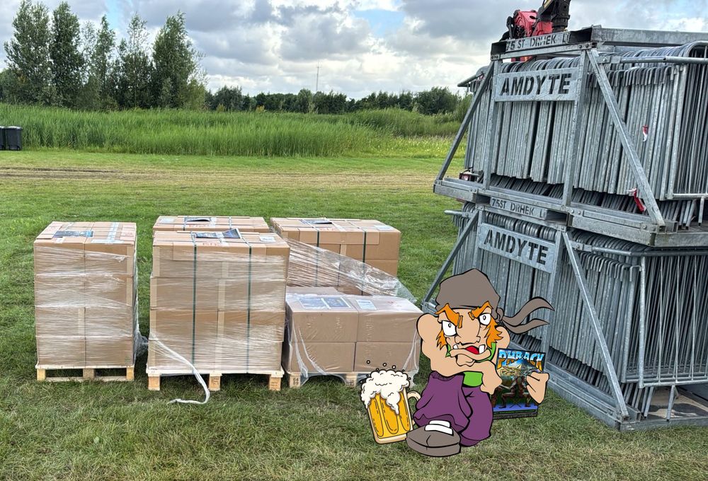 phrack gnome chilling with zine delivery
