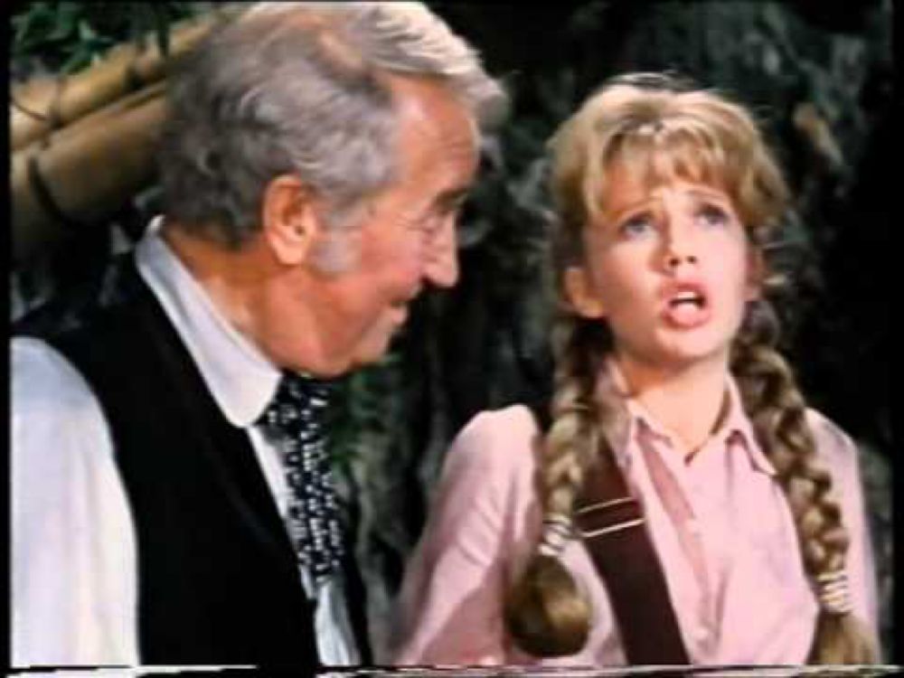 Maurice Chevalier & Hayley Mills - "Enjoy It" - '62 HQ