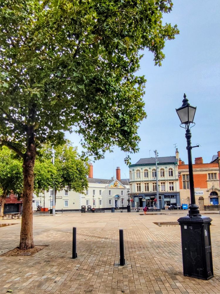 Trinity Square. Hull Old Town.

