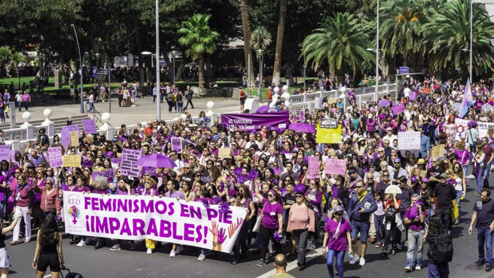 La cabalgata de carnaval pasará al 15 de marzo tras la movilización feminista | Canarias7