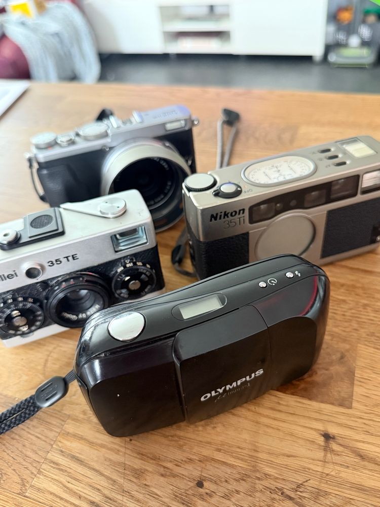 4 of my pocket sized cameras 
