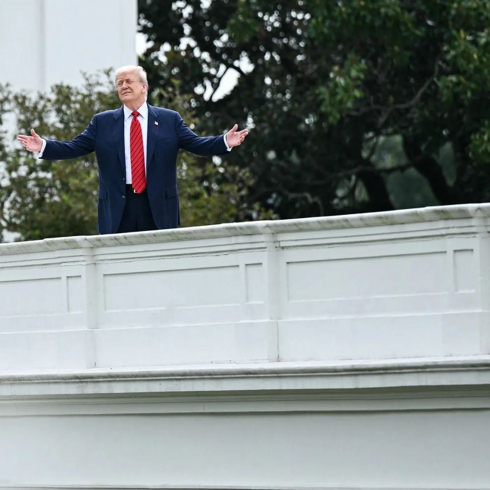 Trump on the White House roof for some reason idk 