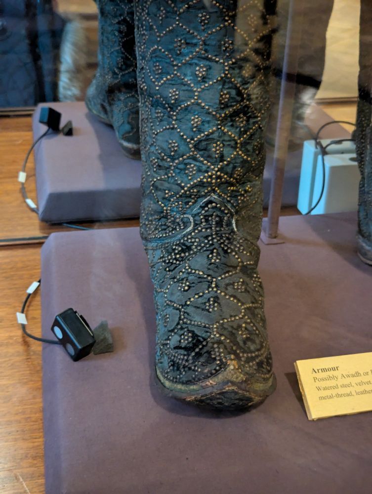 Boots that match the indian armor. 