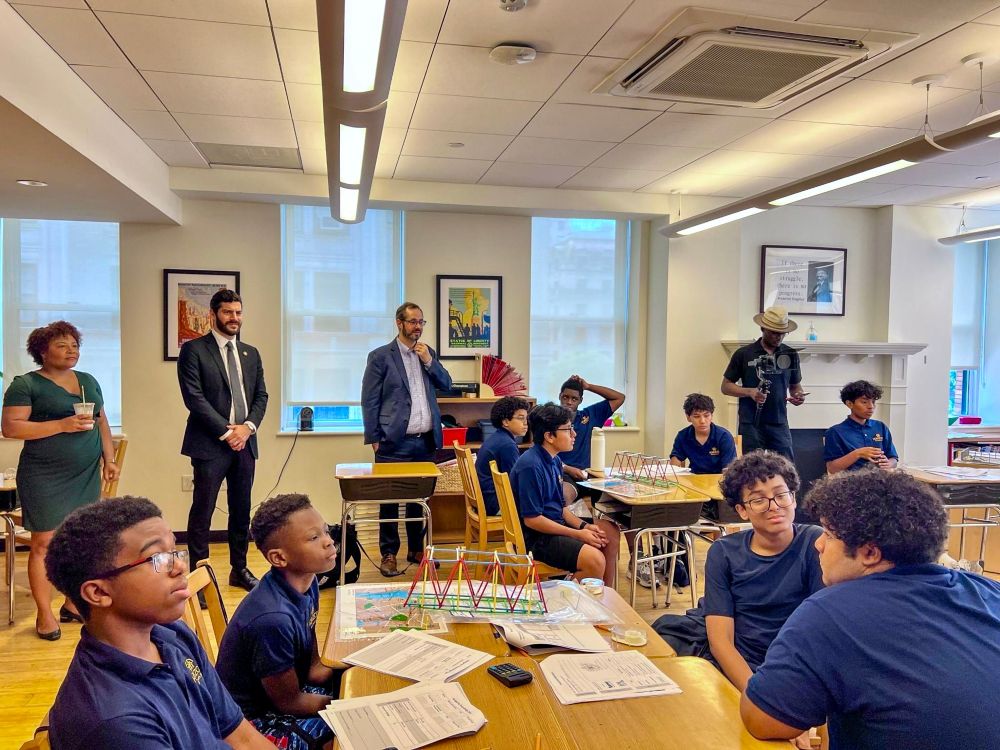 Students from the Salvadori Center and Horizons programs gather at Saint David’s School, working in groups on hands-on engineering projects.