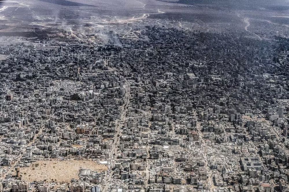 Aerial photo of the destruction of Gaza City by Heidi Levine