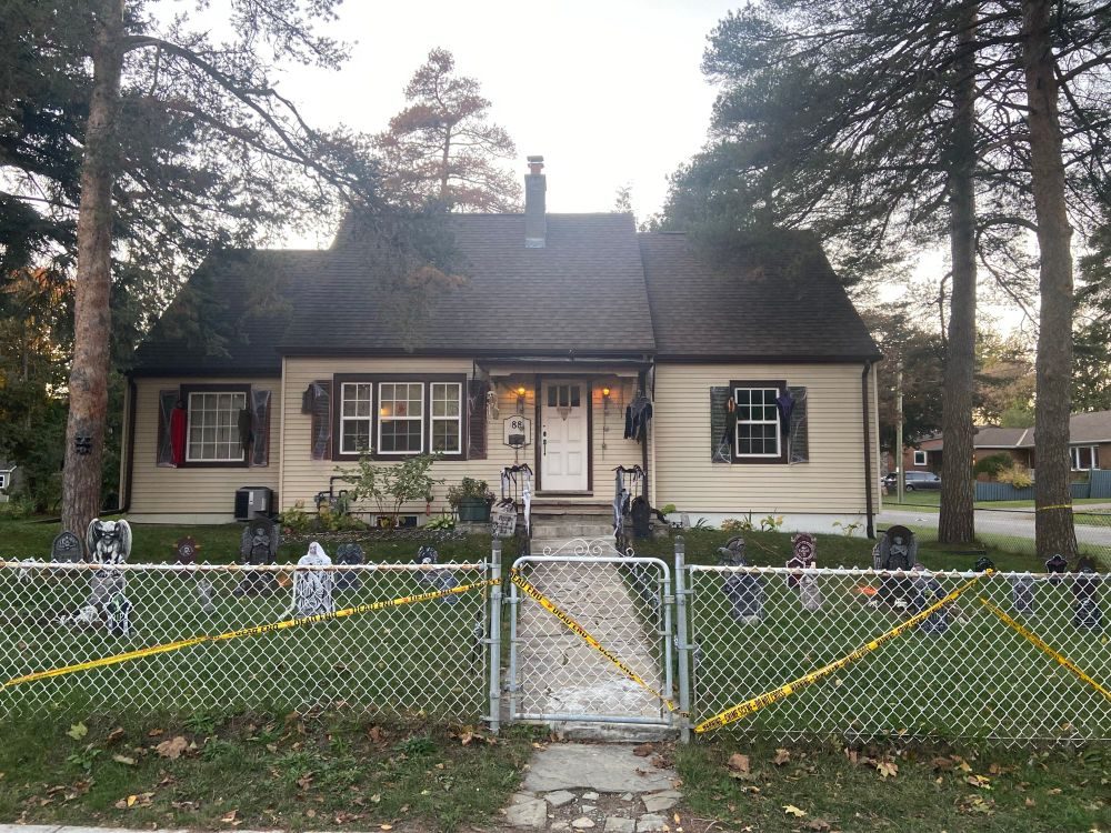 House decorated for Hallowe’en in daylight. 