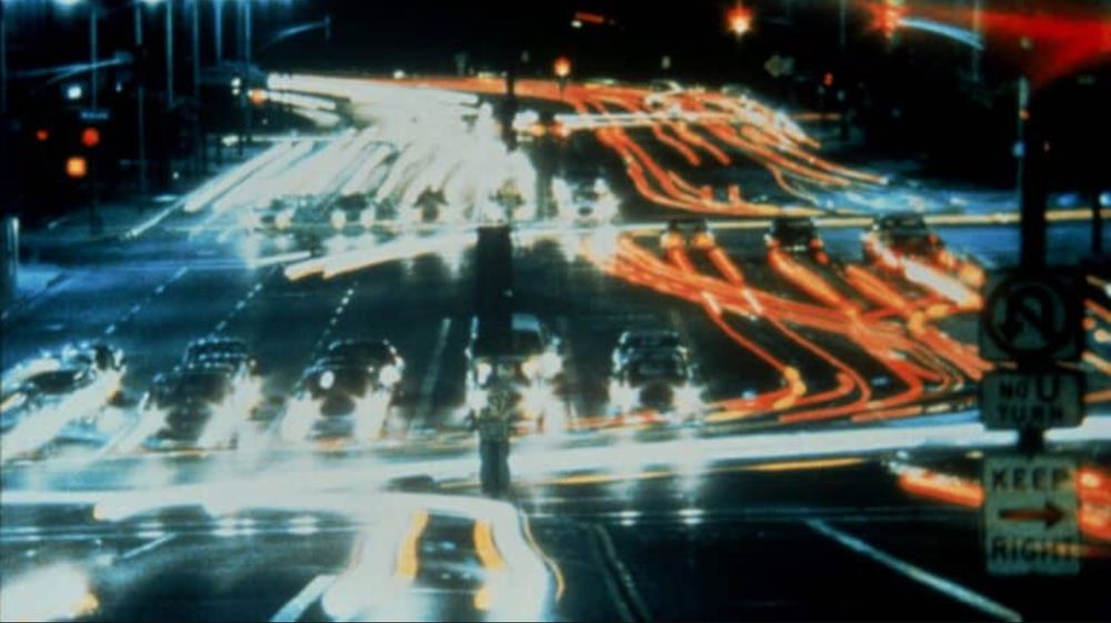 A screenshot from the film Koyaanisqatsi - Life Out of Balance 