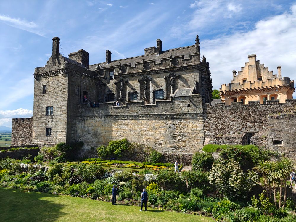 Large stone castle with exterior keep, curtain wall, and inner palace.