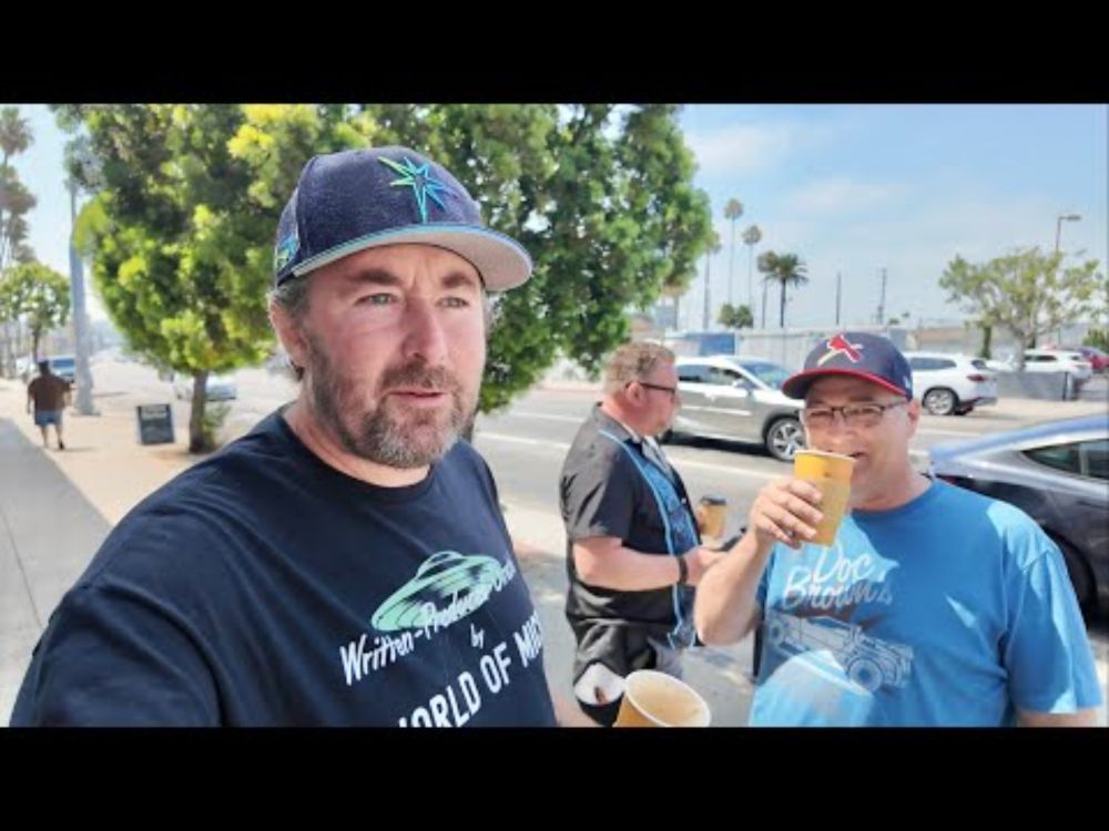 Hollywood Is Unpredictable - Meeting Jack Black While Getting Coffee / Bobs Big Boy & Warner Bros