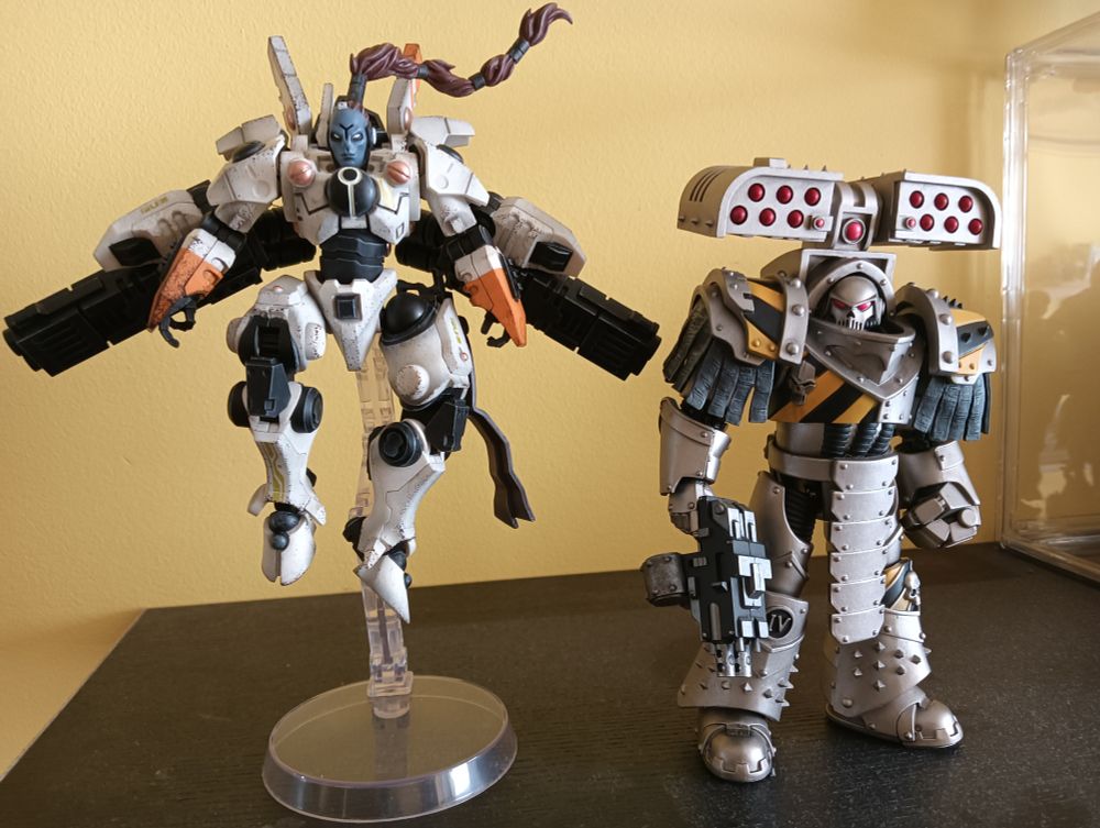 Joytoy Warhammer 40000 Games Workshop Action Figure Tau Empire Commander Shadowsun Battle Suit Iron Warriors Traitor Space Marine Terminator Heretic Astartes Perturabo Gundam Giant Robot Mecha Anime Toy