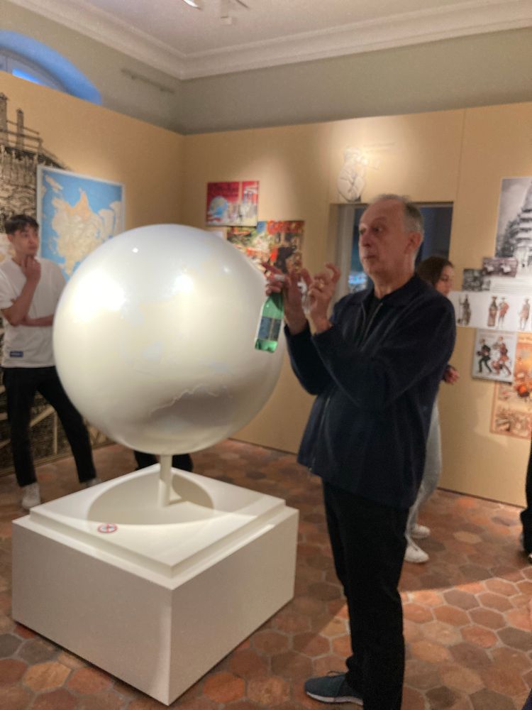 Globe et prof