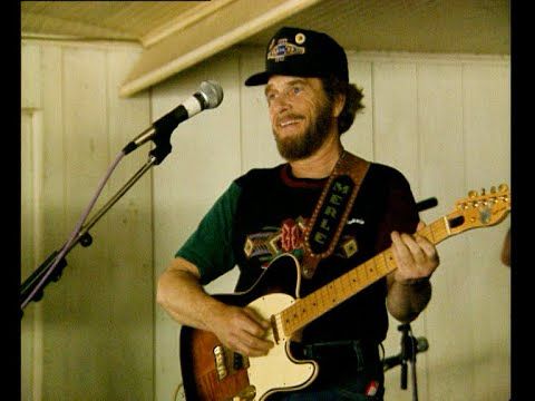 Merle Haggard soundcheck Gruene Hall New Braunfels, uncut footage, 1995 Part1