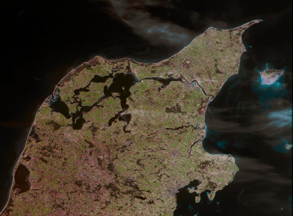 Pseudo colour weather satellite imagery showing a crop of the North of Denmark by the METEOR-M2 4 weather satellite.