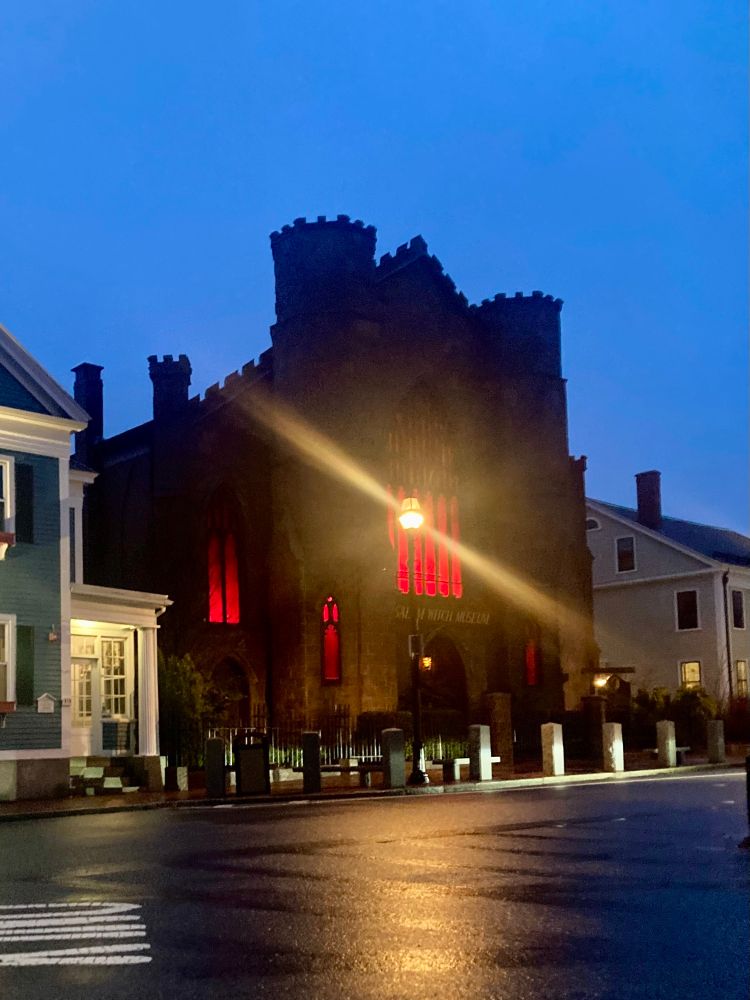 Image of the Salem Wotch museum at night 