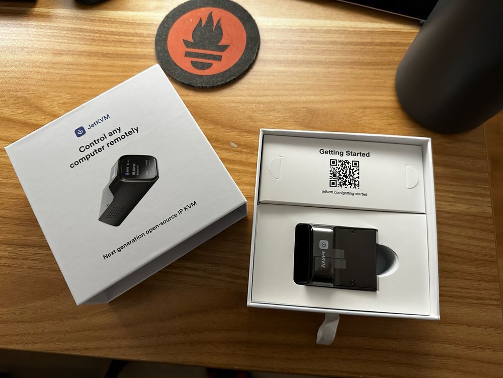 Jetkvm box content 