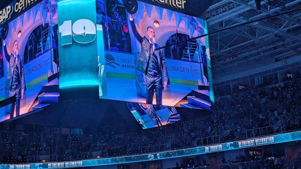 The man of the hour, Joe Thornton, arriving at the stage. 