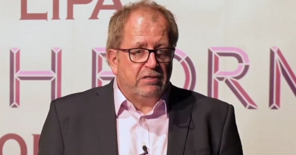 Top boss at troubled city school resigns as crisis deepens