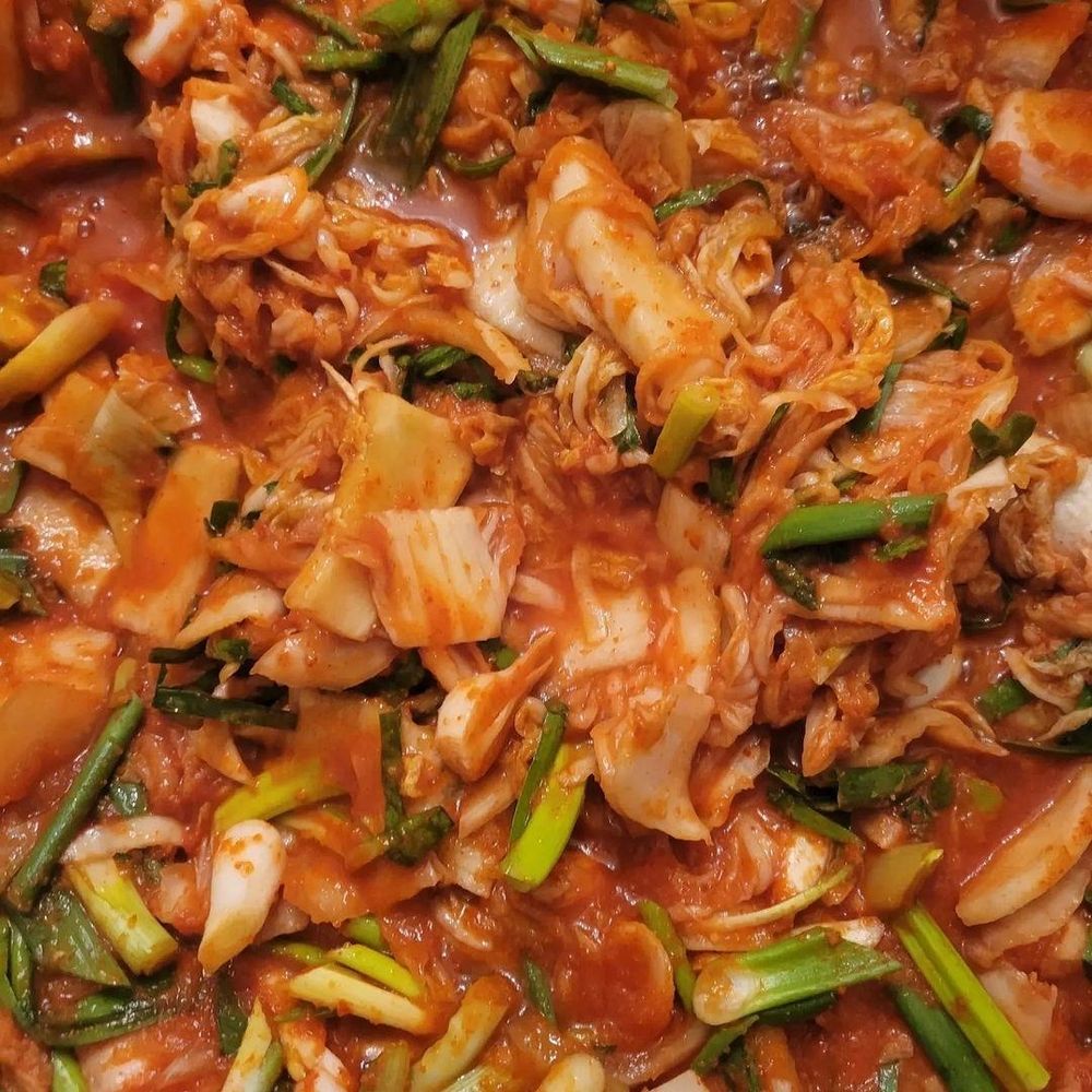 Mak kimchi - napa cabbage and korean radish slices and scallions in gochugaru brine