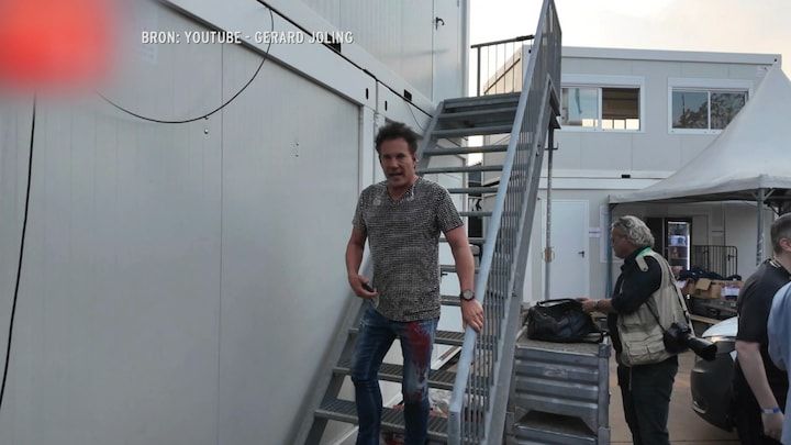Gerard Joling blijft ondanks zweepslag gewoon optreden: 'Laat zich niet kisten'