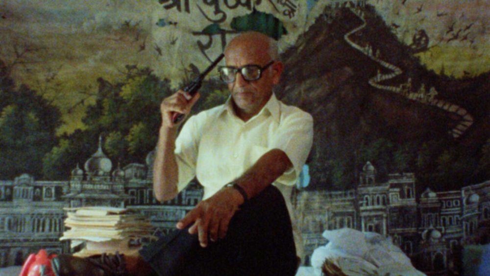 Still from Om Dar-B-Dar (1988, India)