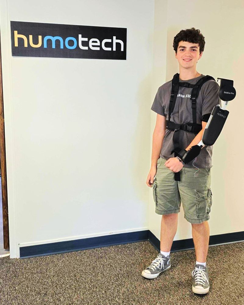 Intern Angelo Stader