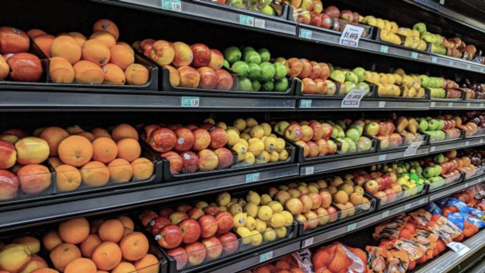 Supermarkets use AI to reduce food waste from near-expired goods