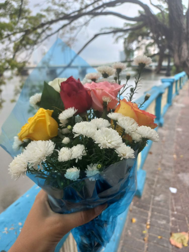 Buquê com rosas diversas no Recife Antigo