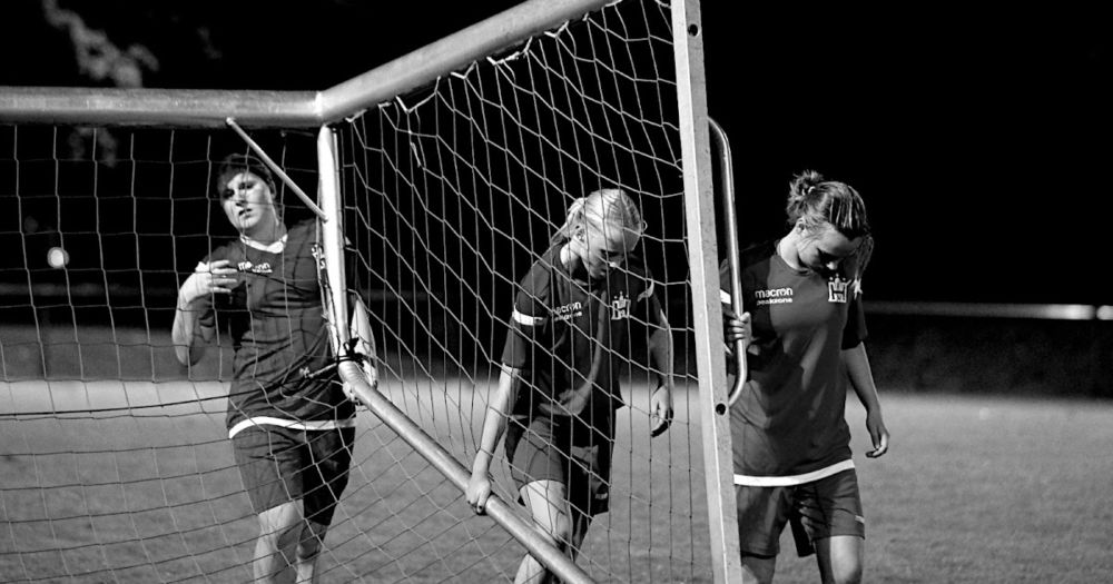 Test gegen die HFV U19 an einem kühlen Abend