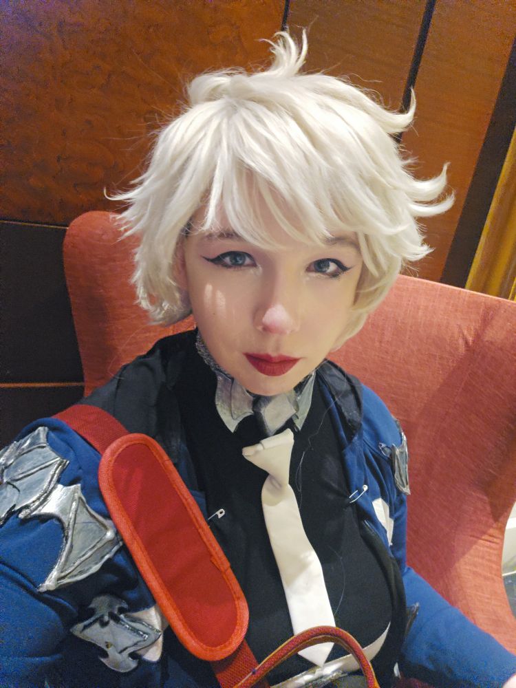 Selfie in Alphinaud cosplay