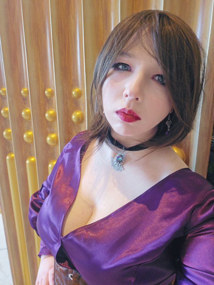 Throné selfie