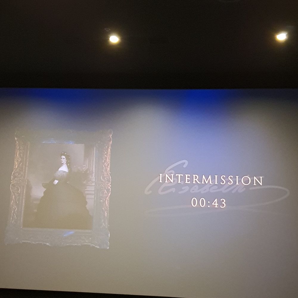 메가박스 엘리자벳 더 뮤지컬 라이브 인터미션 안내 사진