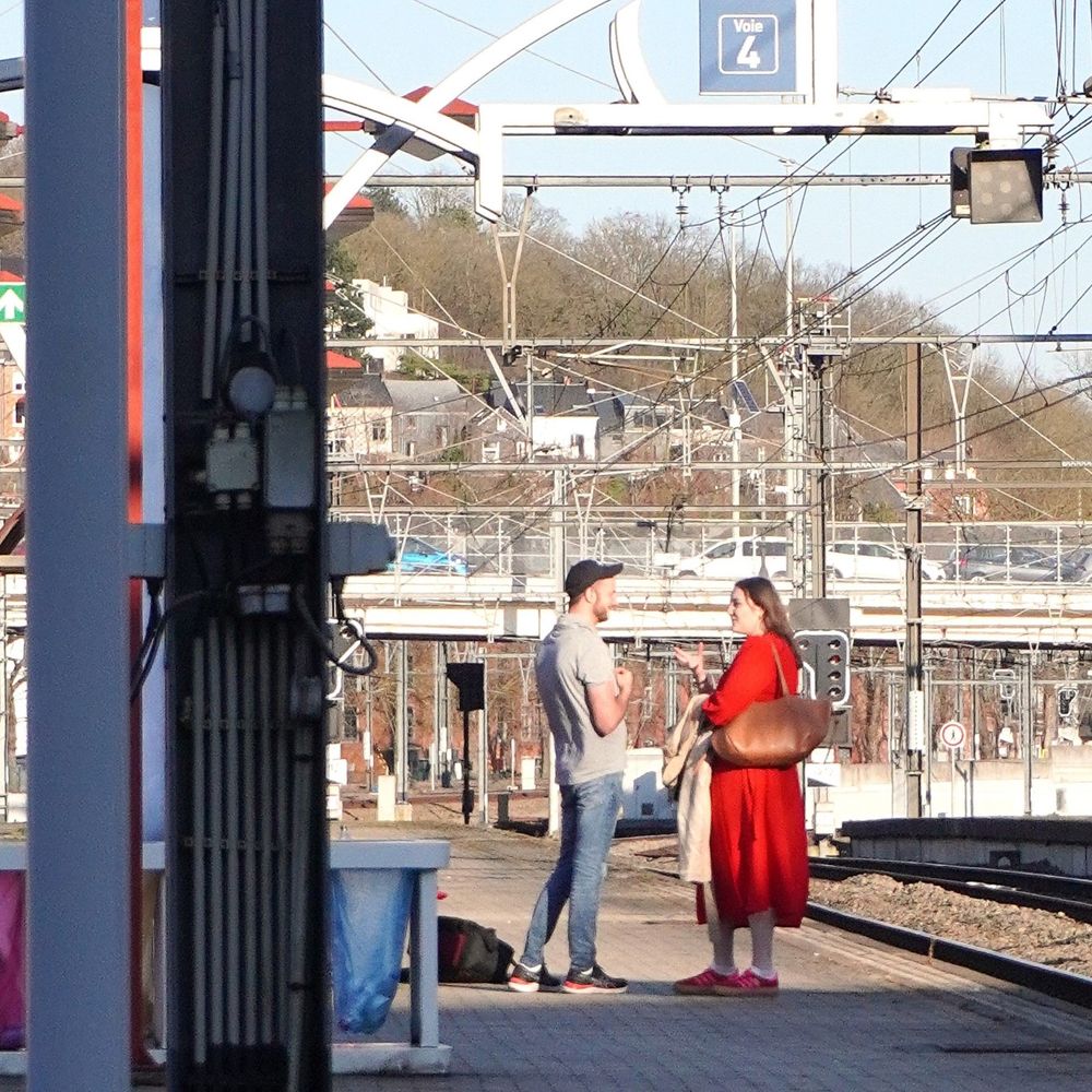 Et pendant ce temps là... sur le quai de la gare de Namur