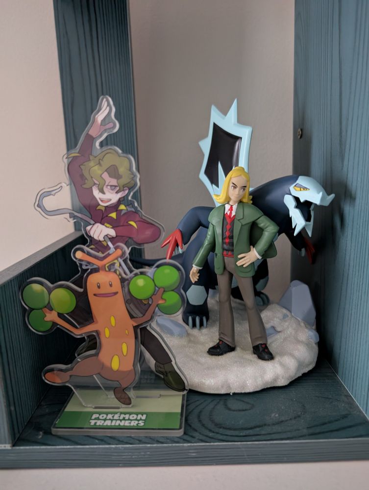 closeup on Hassel and Brassius figures placed together 