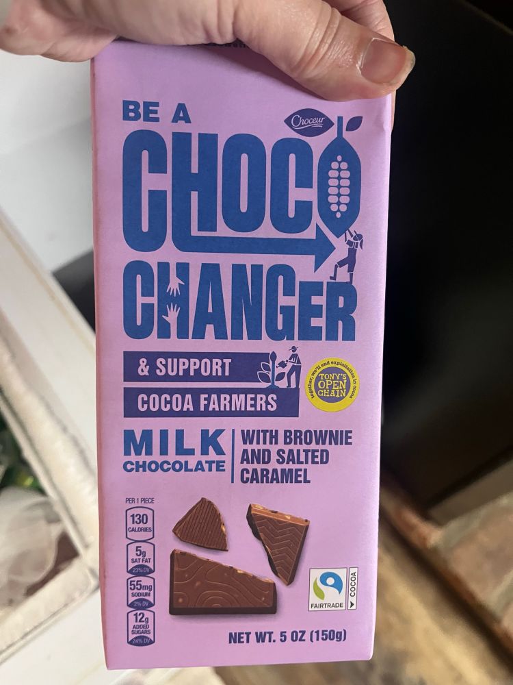 Chocolate bar with brownie and salted caramel