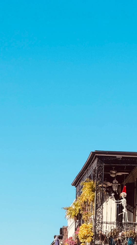 A Santa skeleton in New Orleans 