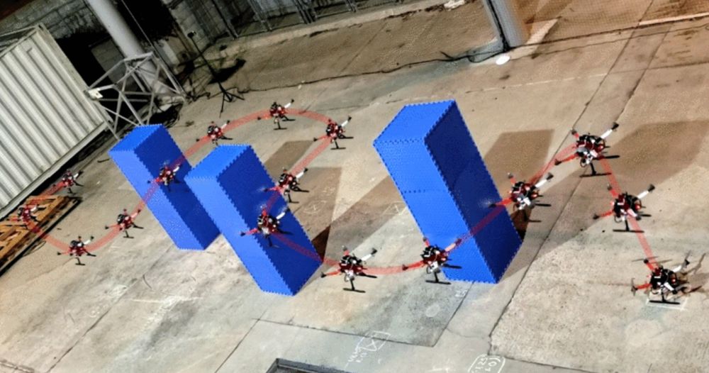 Quadrotor trajectory tracking using a learned port-Hamiltonian dynamics model.