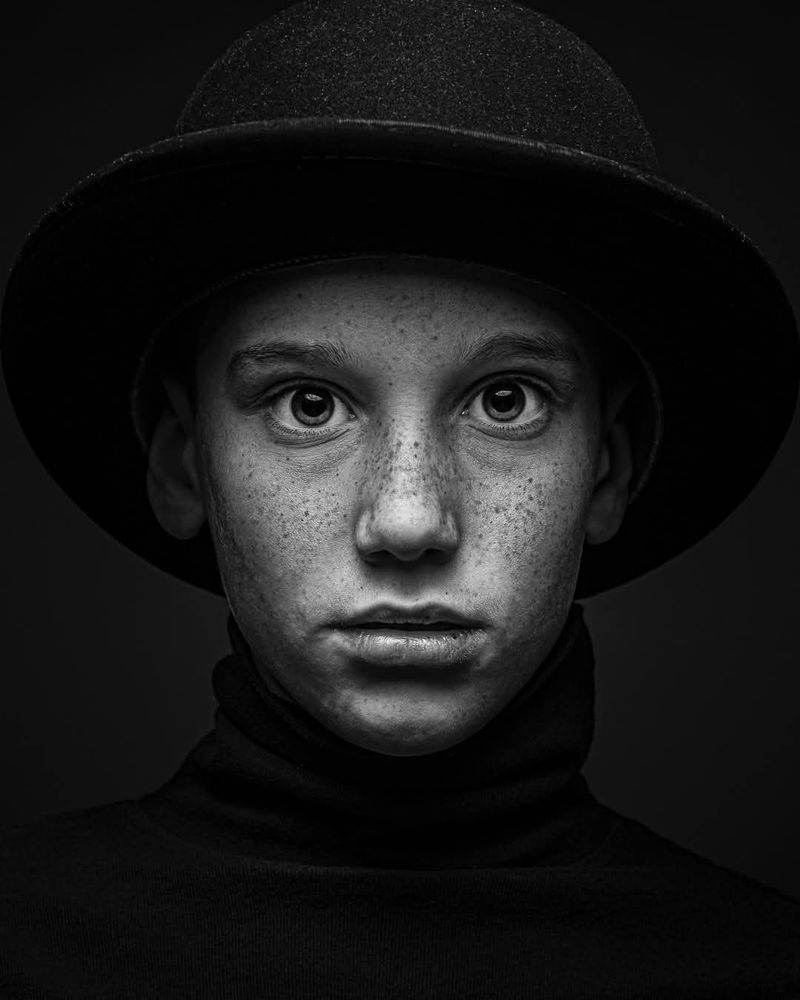 Rostro en blanco y negro de un joven llamado José Manuel. 