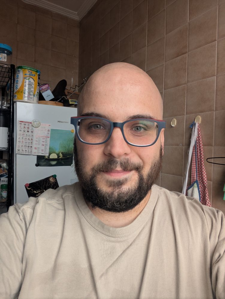 Un bellísimo (ajam) y jovencísimo (ajam ajam) yo pero en 2025.