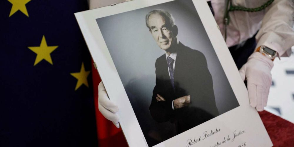 « Robert Badinter a fait entrer une culture judiciaire chargée d’histoire dans l’âge démocratique »