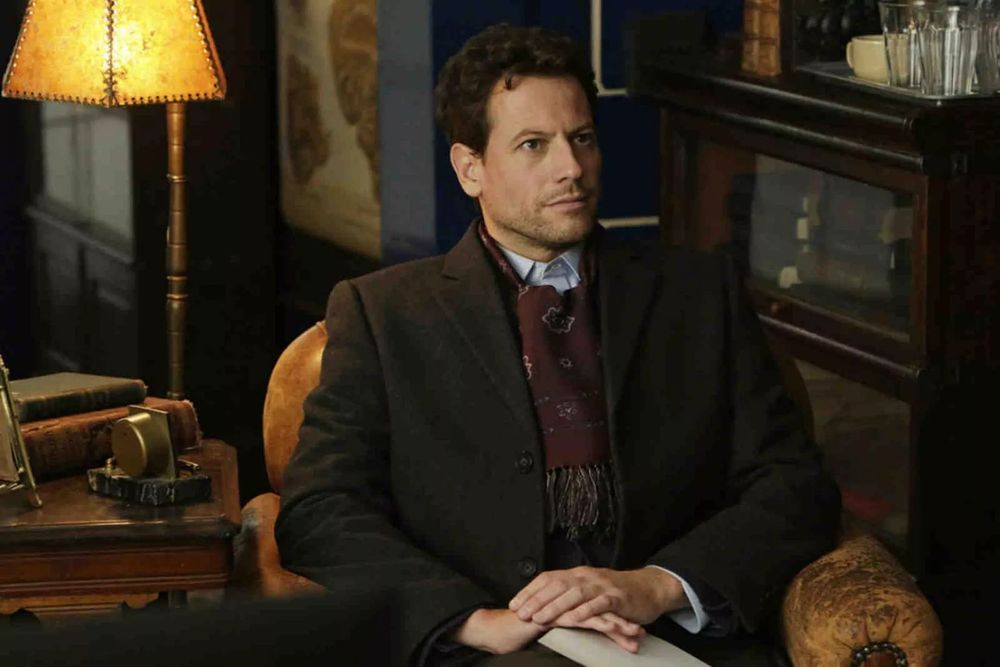 A photo of the character of Dr. Henry Morgan, played by actor Ioan Gruffudd, from the TV show Forever (2014)