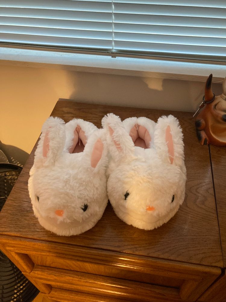 Slippers made to look like Max from Sam & Max Freelance Police
