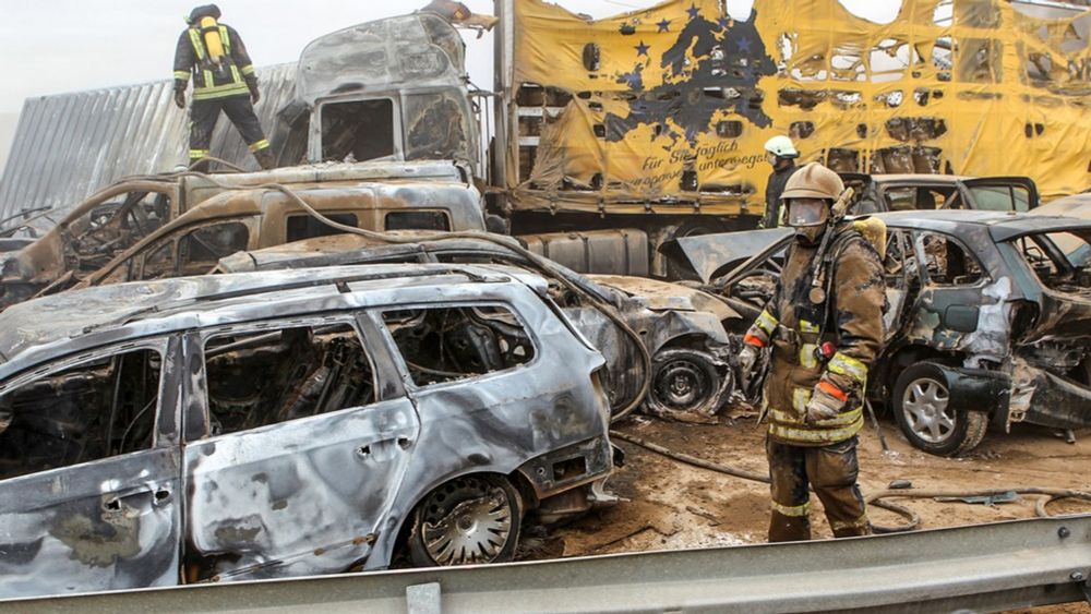 Acht Tote auf der A19: Ein Sandsturm wird zur Katastrophe