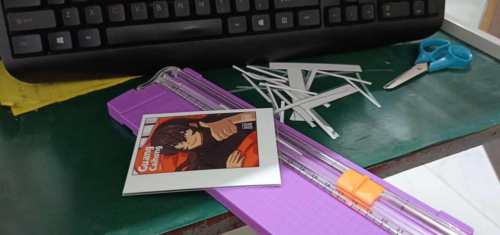 Cutting business cards