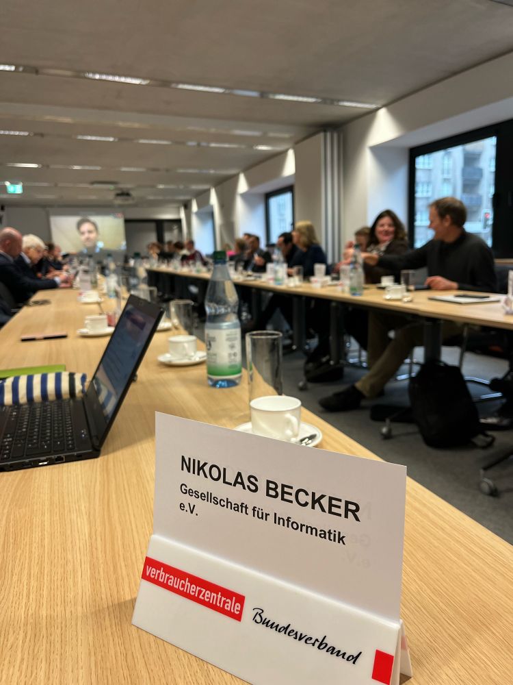 Runder langer Tisch, Vertreter*innen der Mitglieder