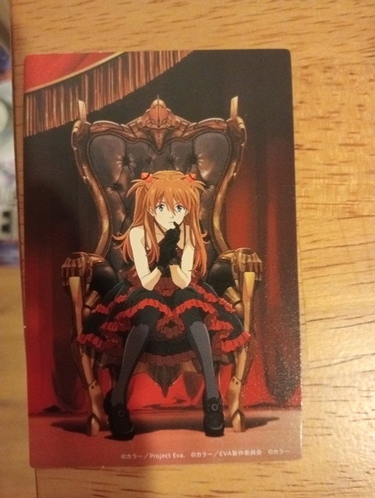 Recto de la carte cadeau avec l'illustration de Asuka