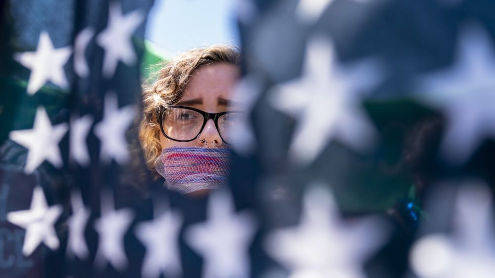 The U.S. Department of Veterans Affairs is calling for an end to abortion coverage in the medical plans for veterans and their families.