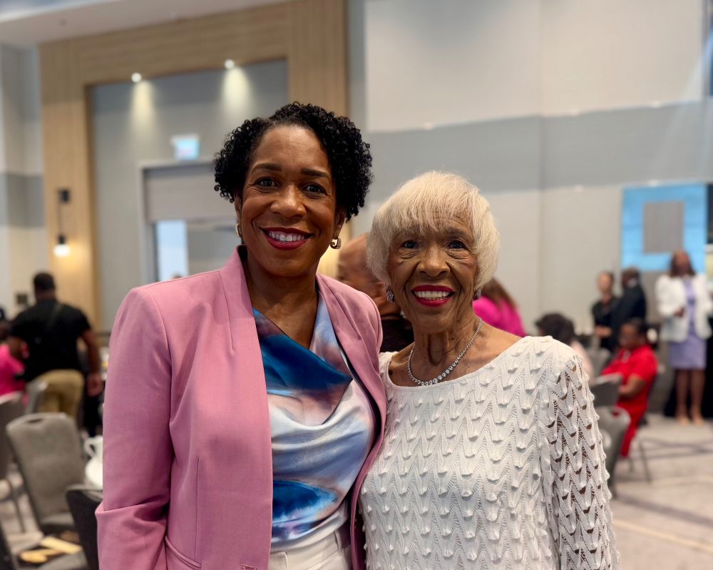 Lt. Governor Stratton and Judge Arnette Hubbard, former president of the National Bar Association, smile for a photo.