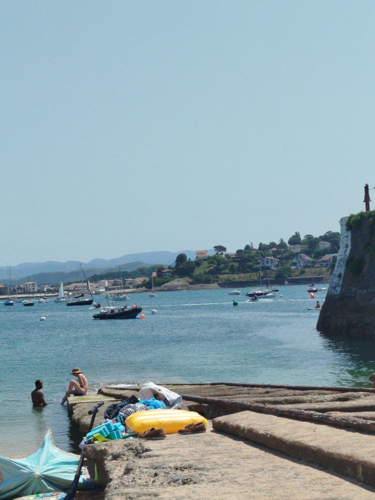 Petite plage de Socoa, Pays basque 